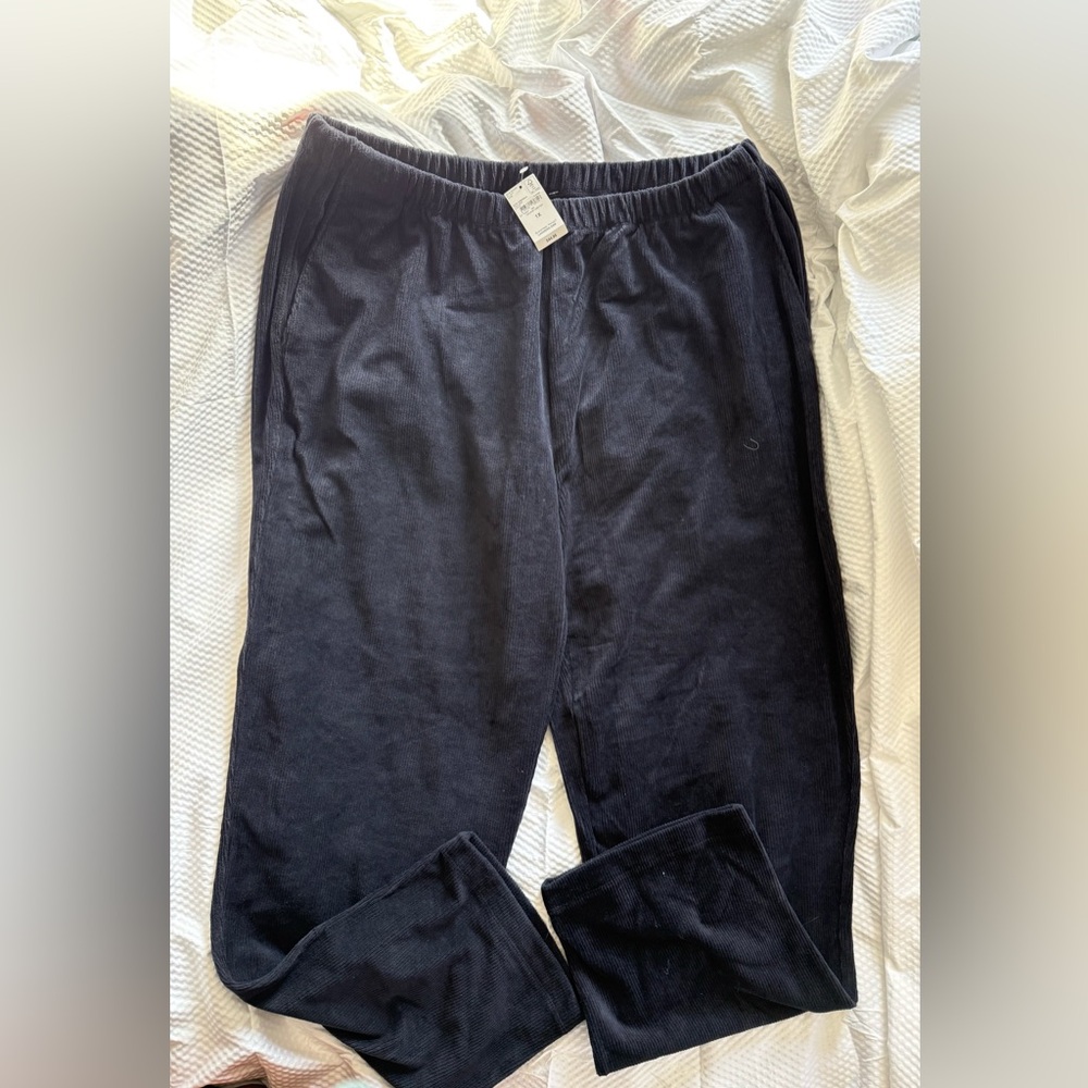 Lands' End Navy Ribbed Corduroy Pants
